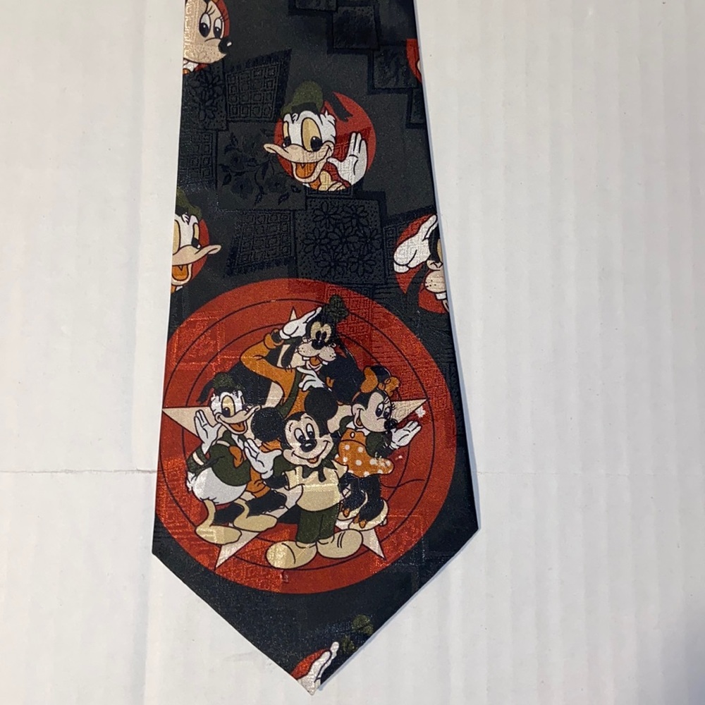 Gold Stan Disney Men’s Necktie